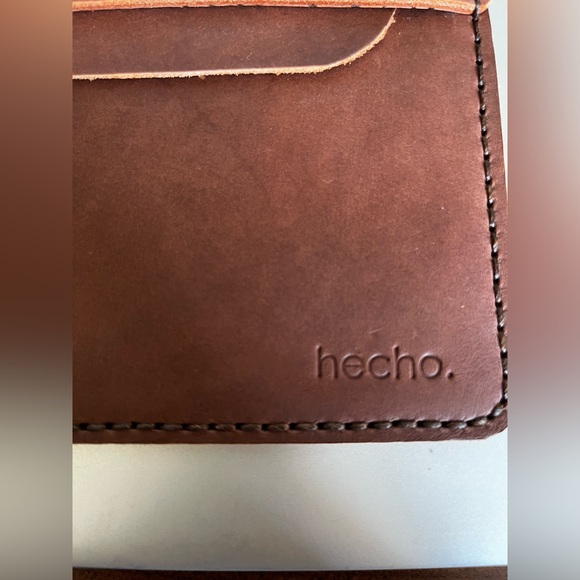 Hecho. Leather case with pencil holder - Picture 4 of 6